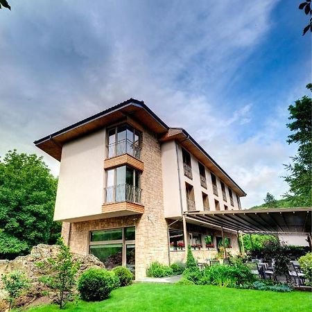 Hotel & Relax Zone Cattleya Krushuna Exterior foto