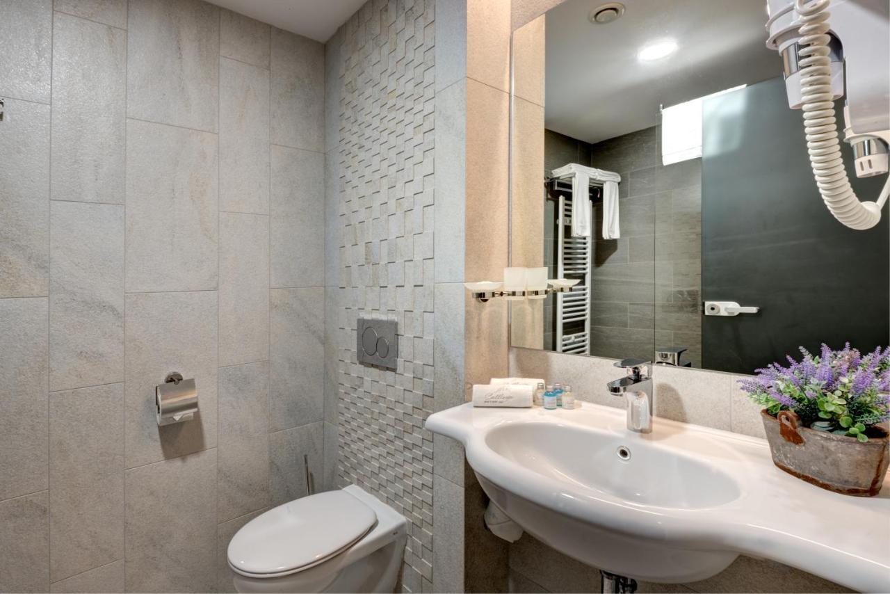 Hotel & Relax Zone Cattleya Krushuna Exterior foto
