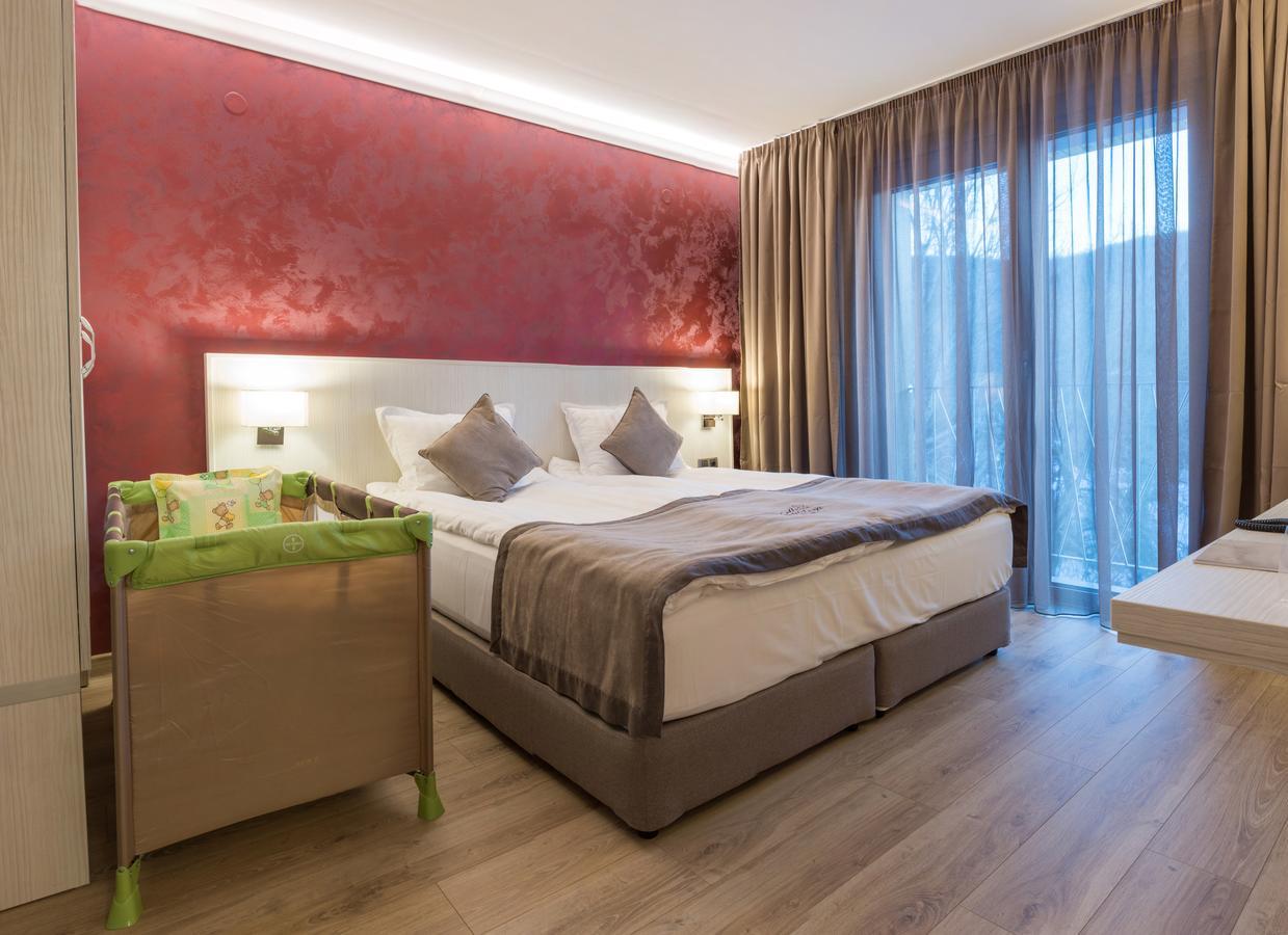Hotel & Relax Zone Cattleya Krushuna Exterior foto